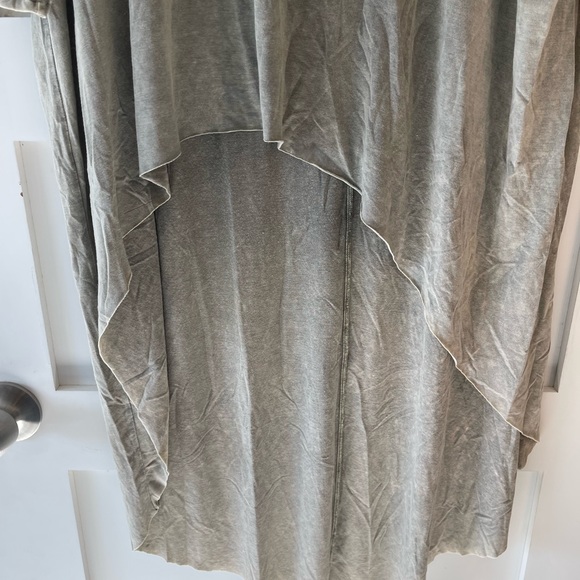 Extreme high low top - Picture 3 of 7